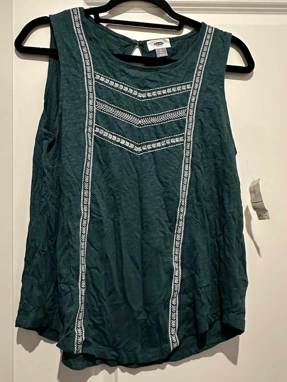 NWT Old Navy Teal Sleeveless Tank with White Embroidery